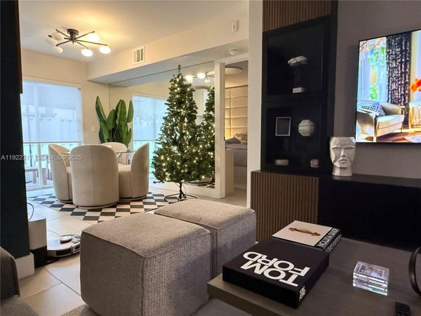 7775 NW 22nd Street, Unit 101, Pembroke Pines, FL 33024