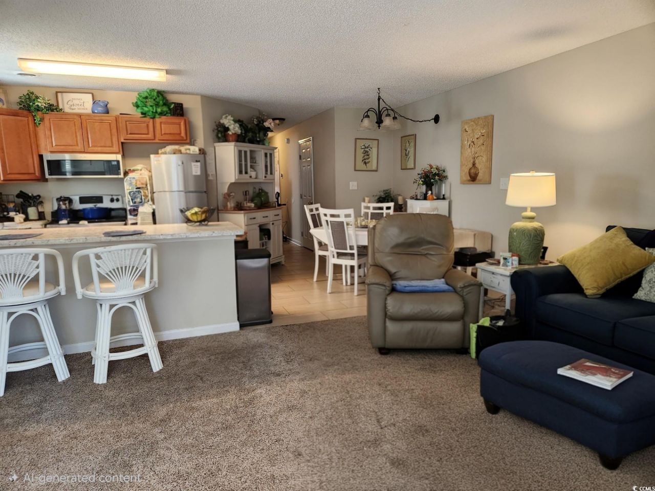 1095 W Plantation Dr. Photo 5