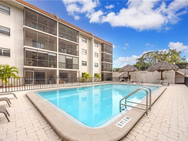 9395 Pennsylvania AVE, Unit 3, BONITA SPRINGS, FL 34135