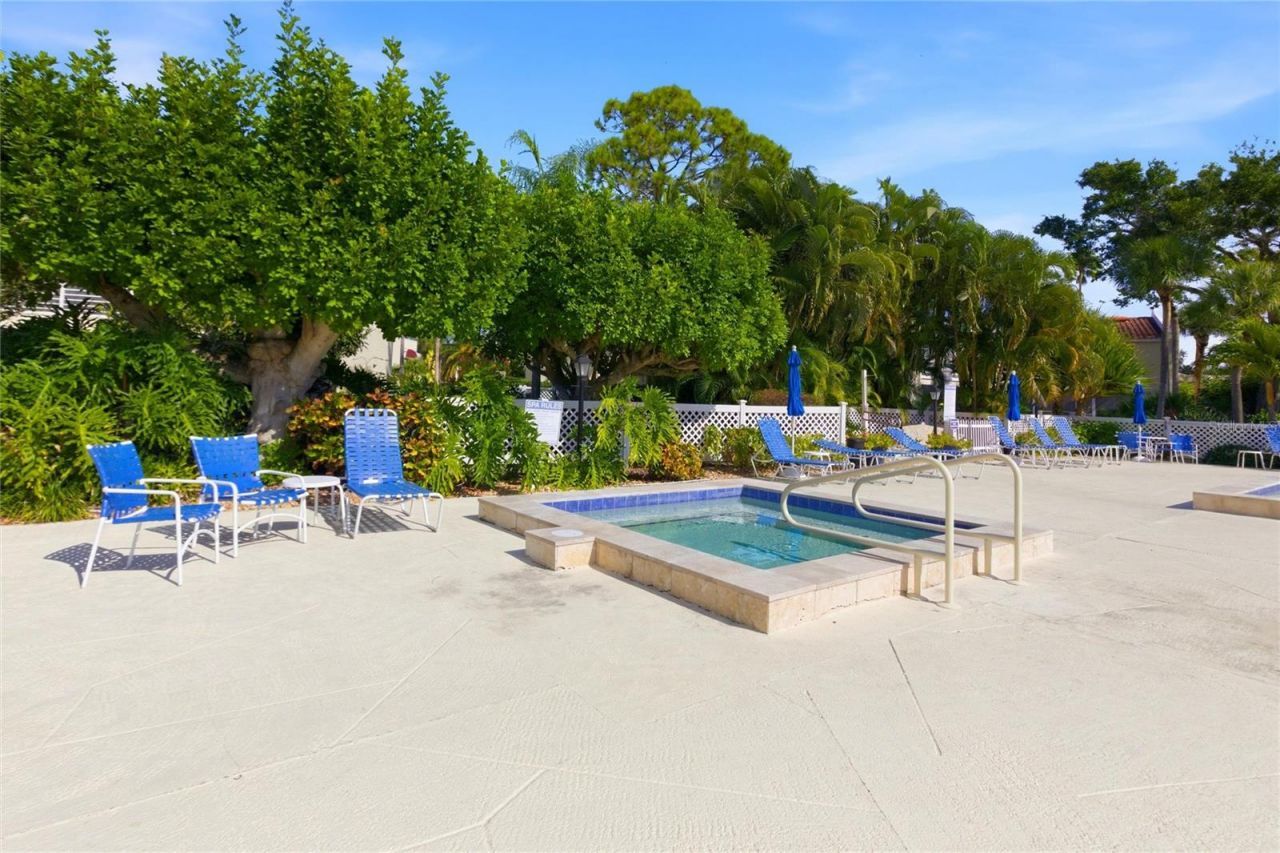 6101 34th Street W, Unit 23C, Bradenton, FL 34210 Photo