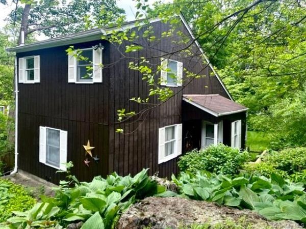 8 Sunset Drive, Bedford Hills, NY 10507