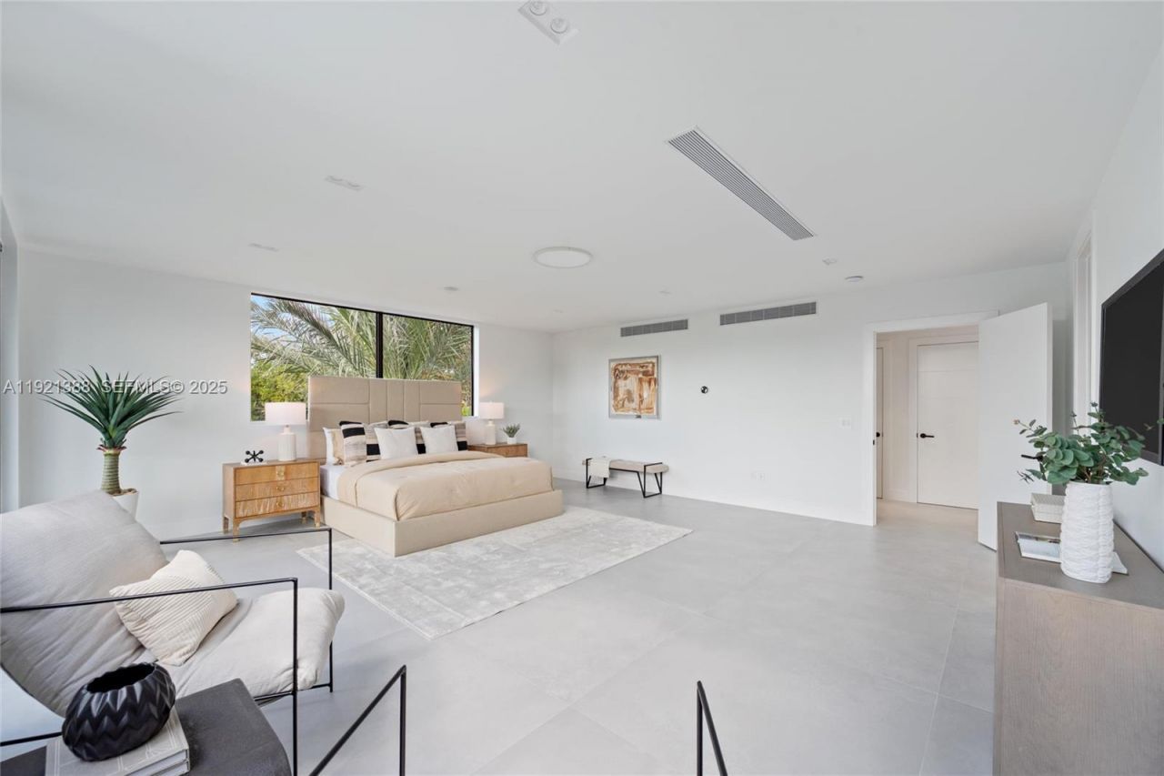 4235 NW 1st Ave, Miami, FL 33127 Photo