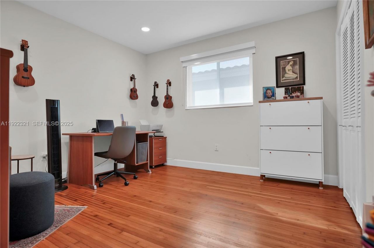 1409 Bird Rd, Coral Gables, FL 33146 Photo