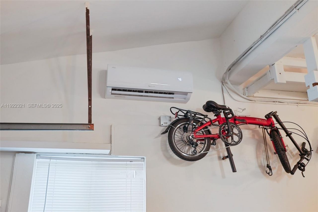 1409 Bird Rd, Coral Gables, FL 33146 Photo