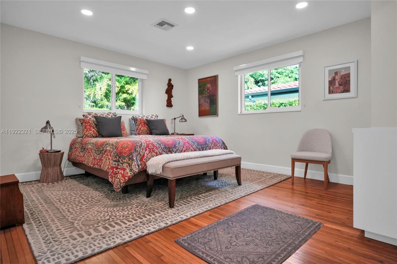 1409 Bird Rd, Coral Gables, FL 33146 Photo