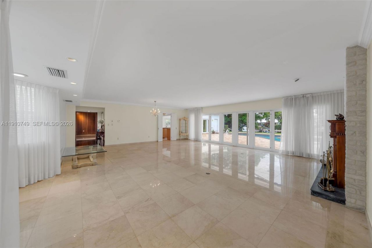 4403 Palm Ln, Miami, FL 33137 Photo