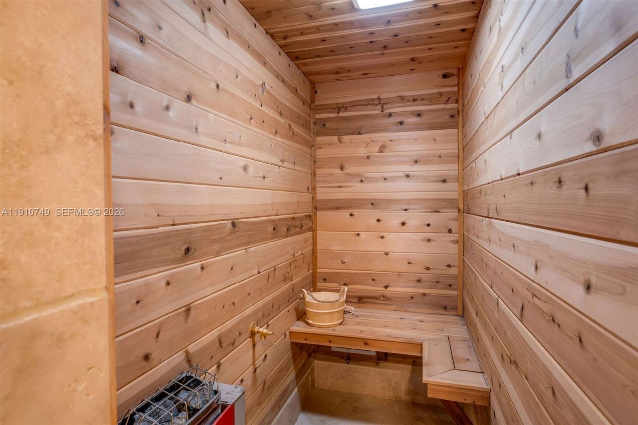 4403 Palm Ln, Miami, FL 33137 Photo