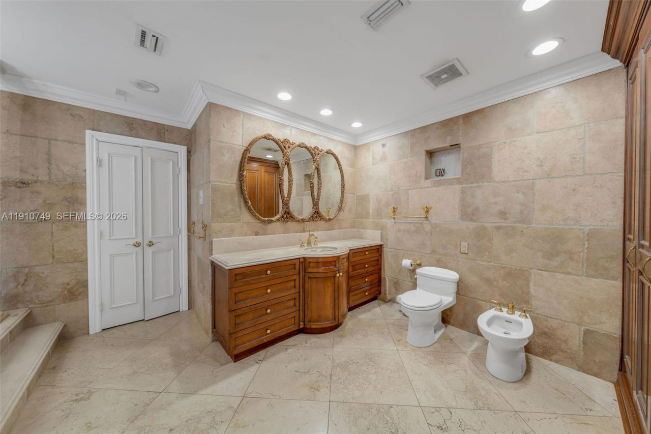 4403 Palm Ln, Miami, FL 33137 Photo