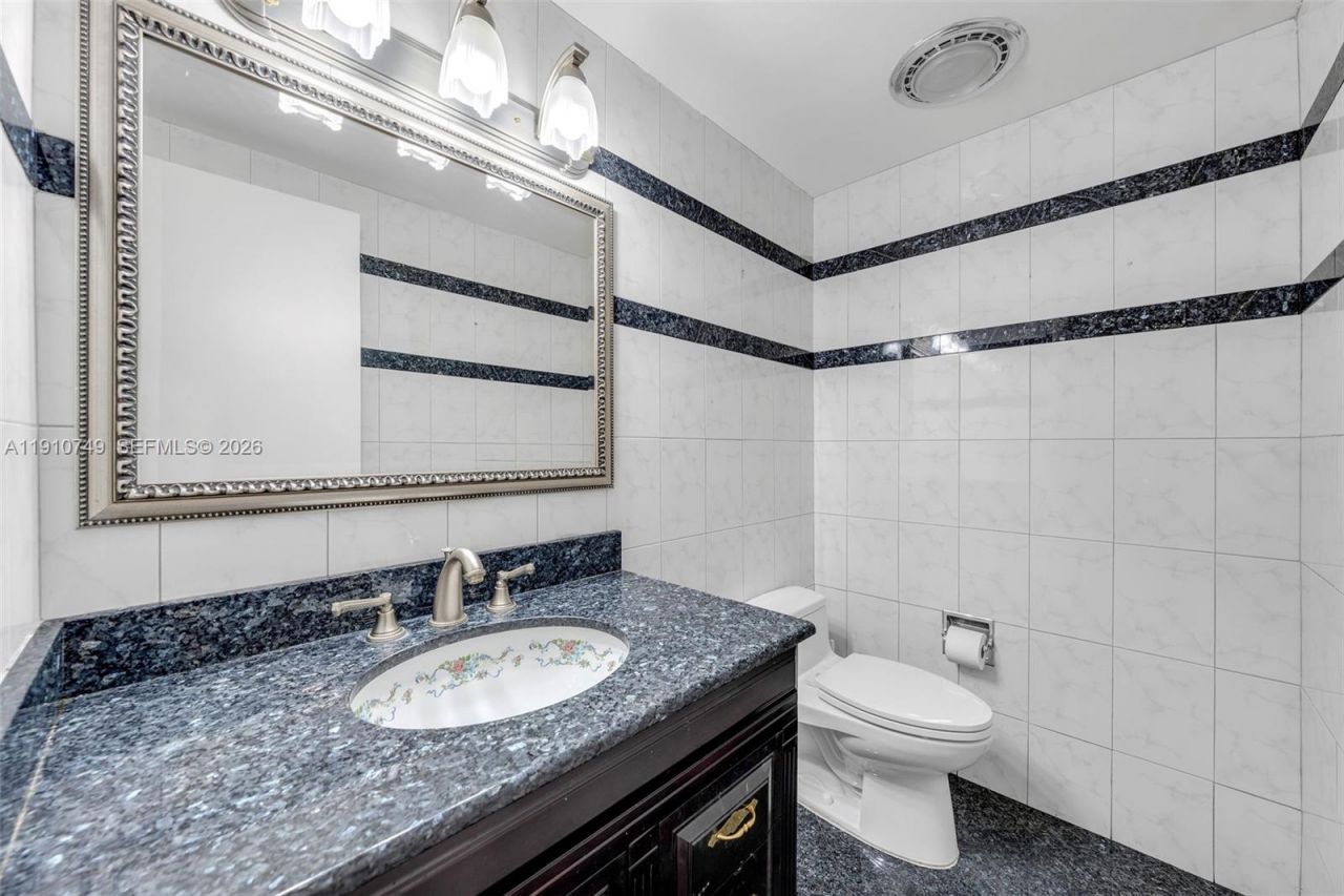 4403 Palm Ln, Miami, FL 33137 Photo