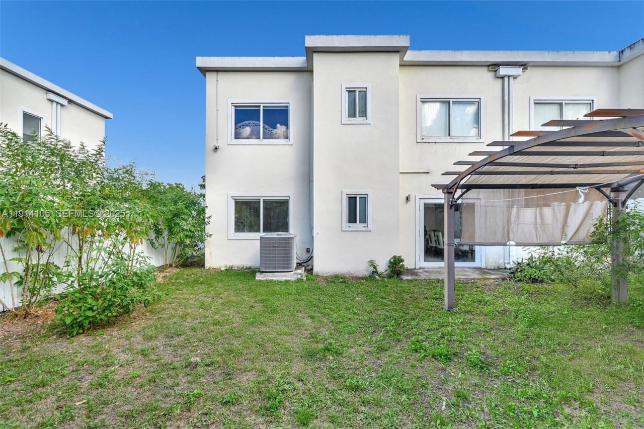 26100 SW 134th Place, Homestead, FL 33032 Photo