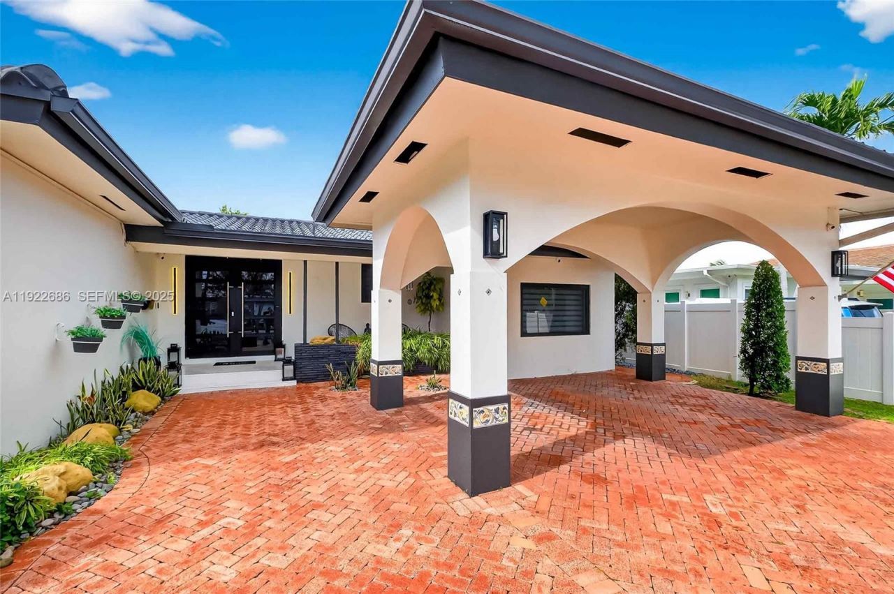 7724 Hawthorne Ave, Miami Beach, FL 33141 Photo