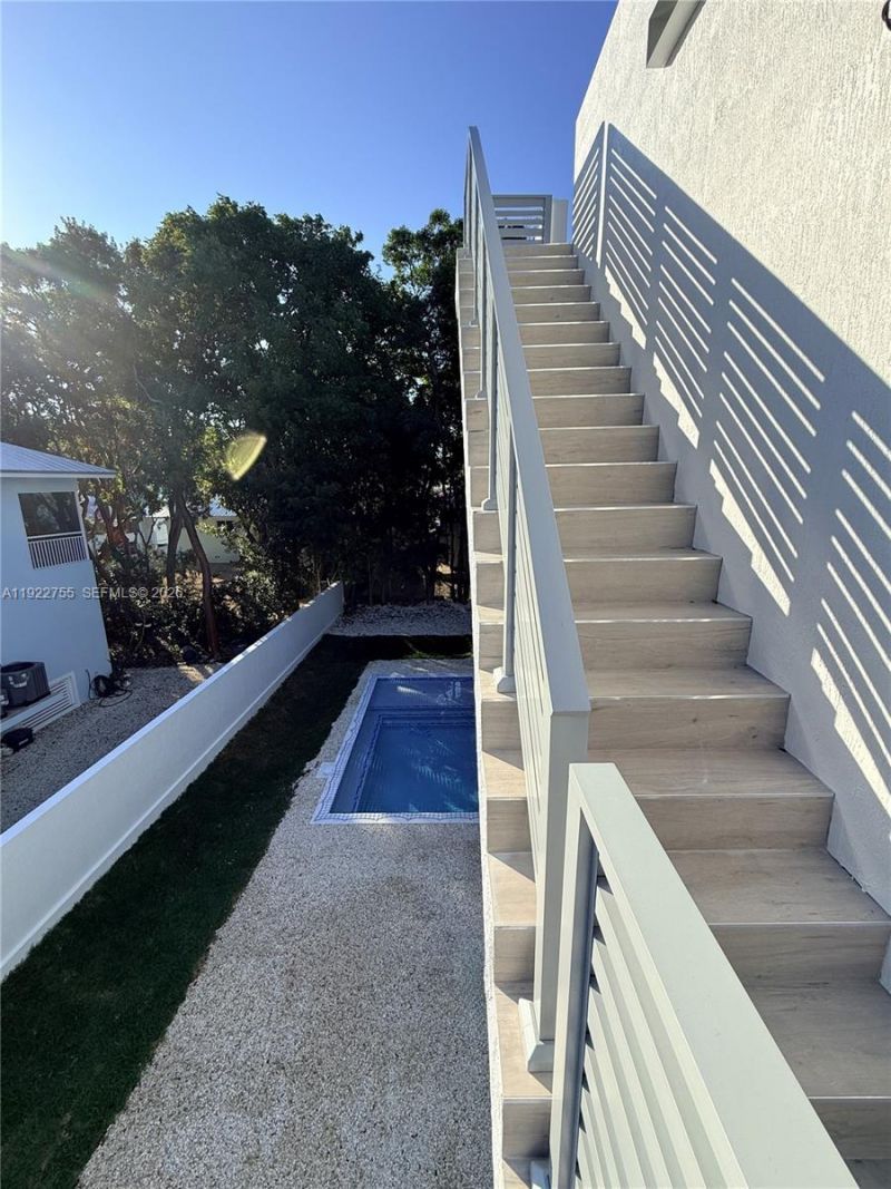 365 Buttonwood Shores Dr, Key Largo, FL 33037 Photo