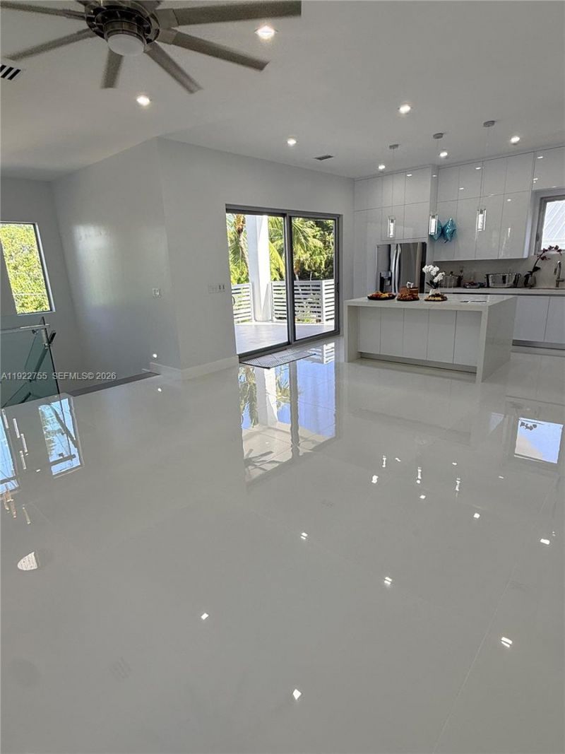 365 Buttonwood Shores Dr, Key Largo, FL 33037 Photo