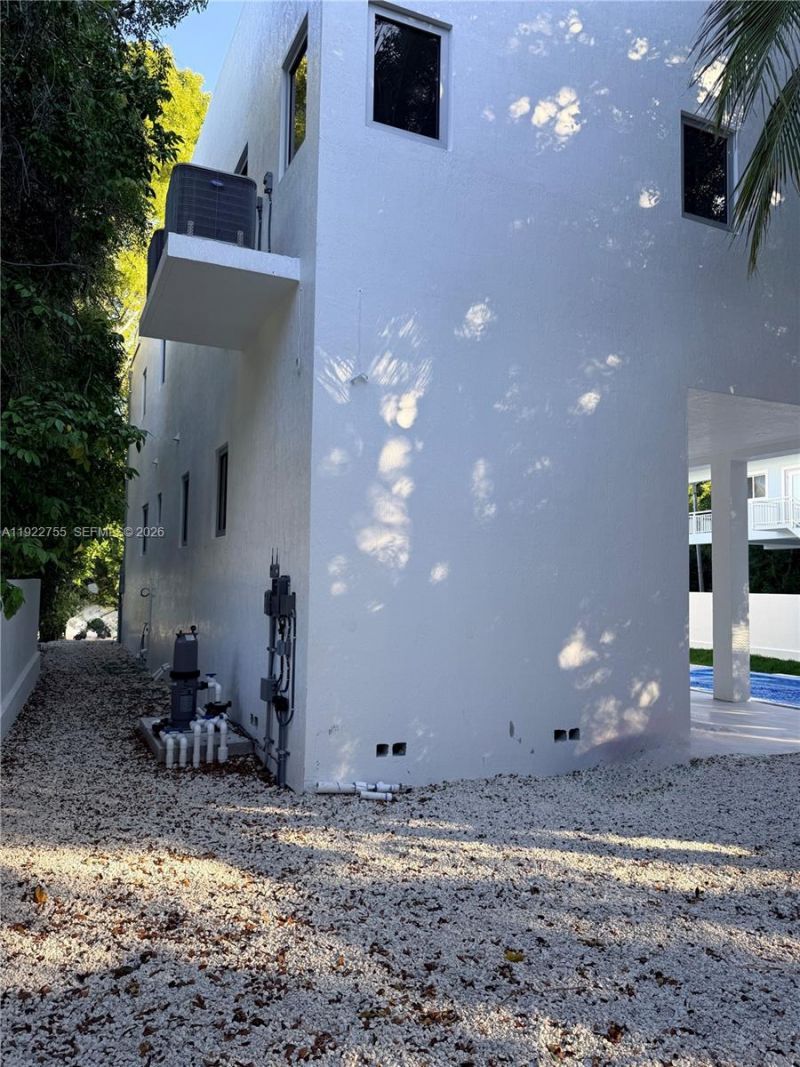 365 Buttonwood Shores Dr, Key Largo, FL 33037 Photo