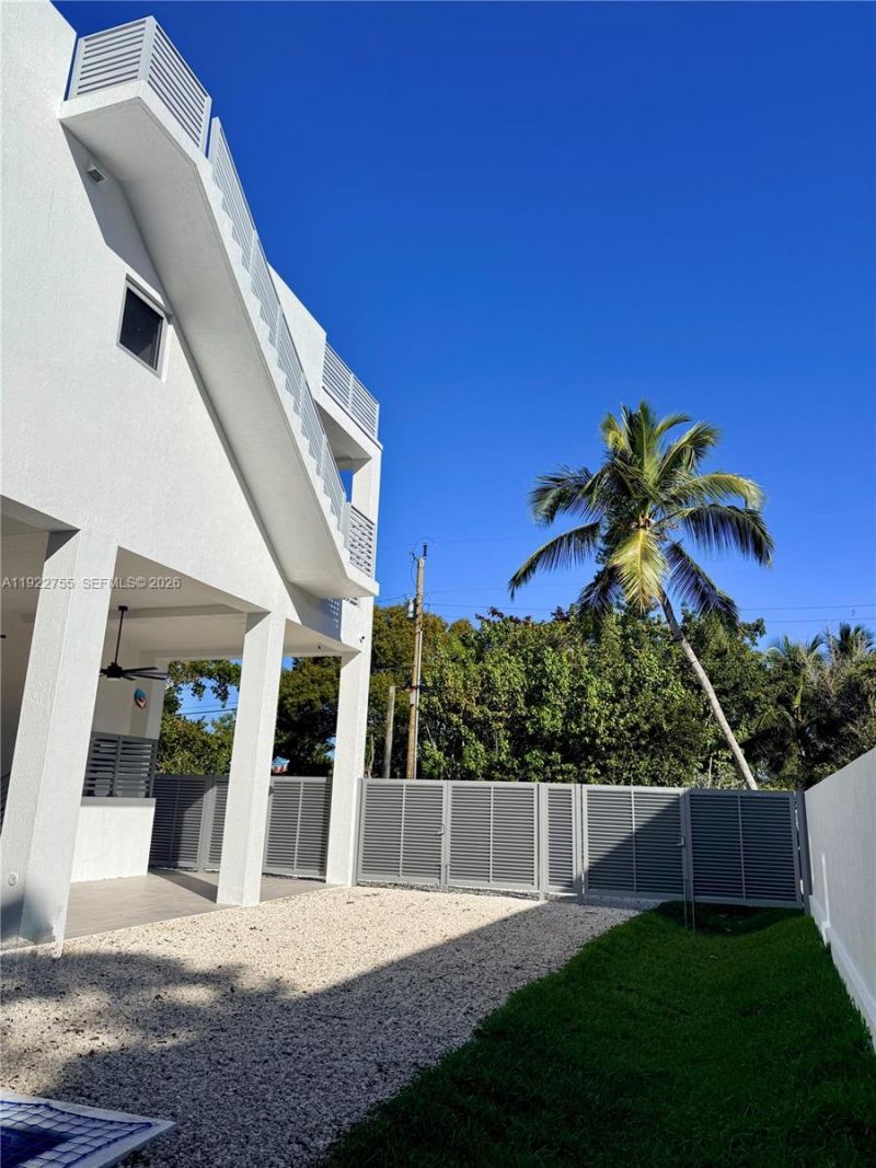 365 Buttonwood Shores Dr, Key Largo, FL 33037 Photo