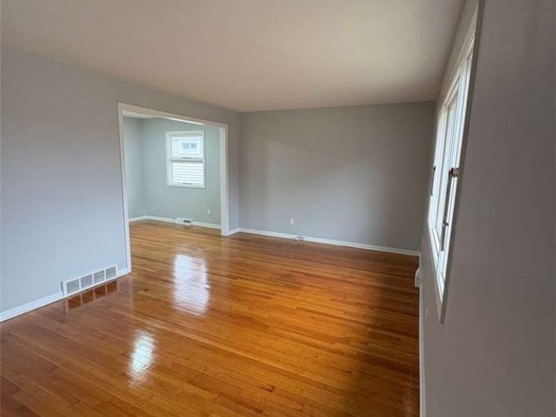 48 William Street, Bedford, OH 44146 Photo 3