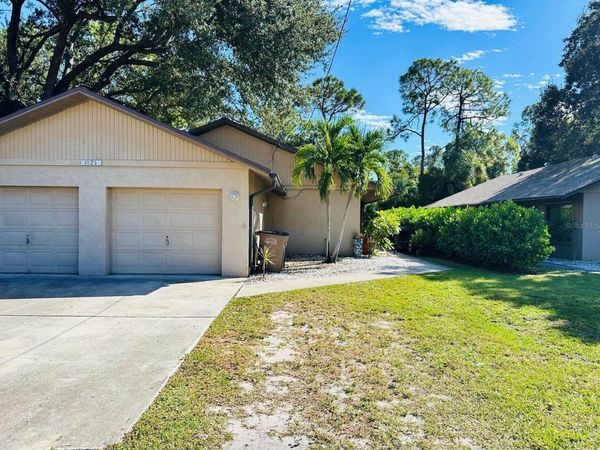 1025 SE 24TH AVENUE, Unit 1, CAPE CORAL, FL 33990