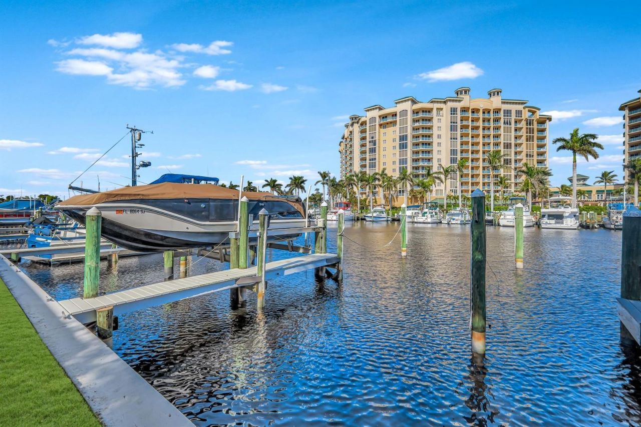 3361 N Key Drive, Unit 109, North Fort Myers, FL 33903 Photo