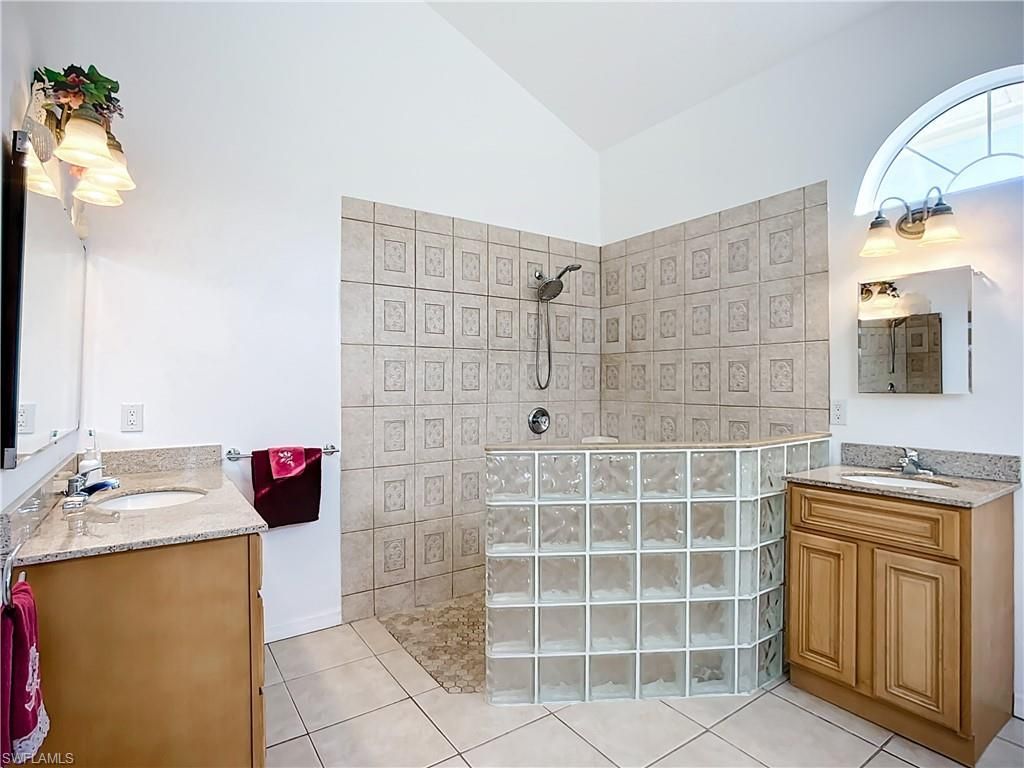 4353 Hidden River Rd, Sarasota, FL 34240 Photo