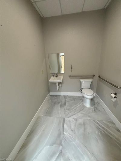 6350 Bayshore Rd, North Fort Myers, FL 33917 Photo