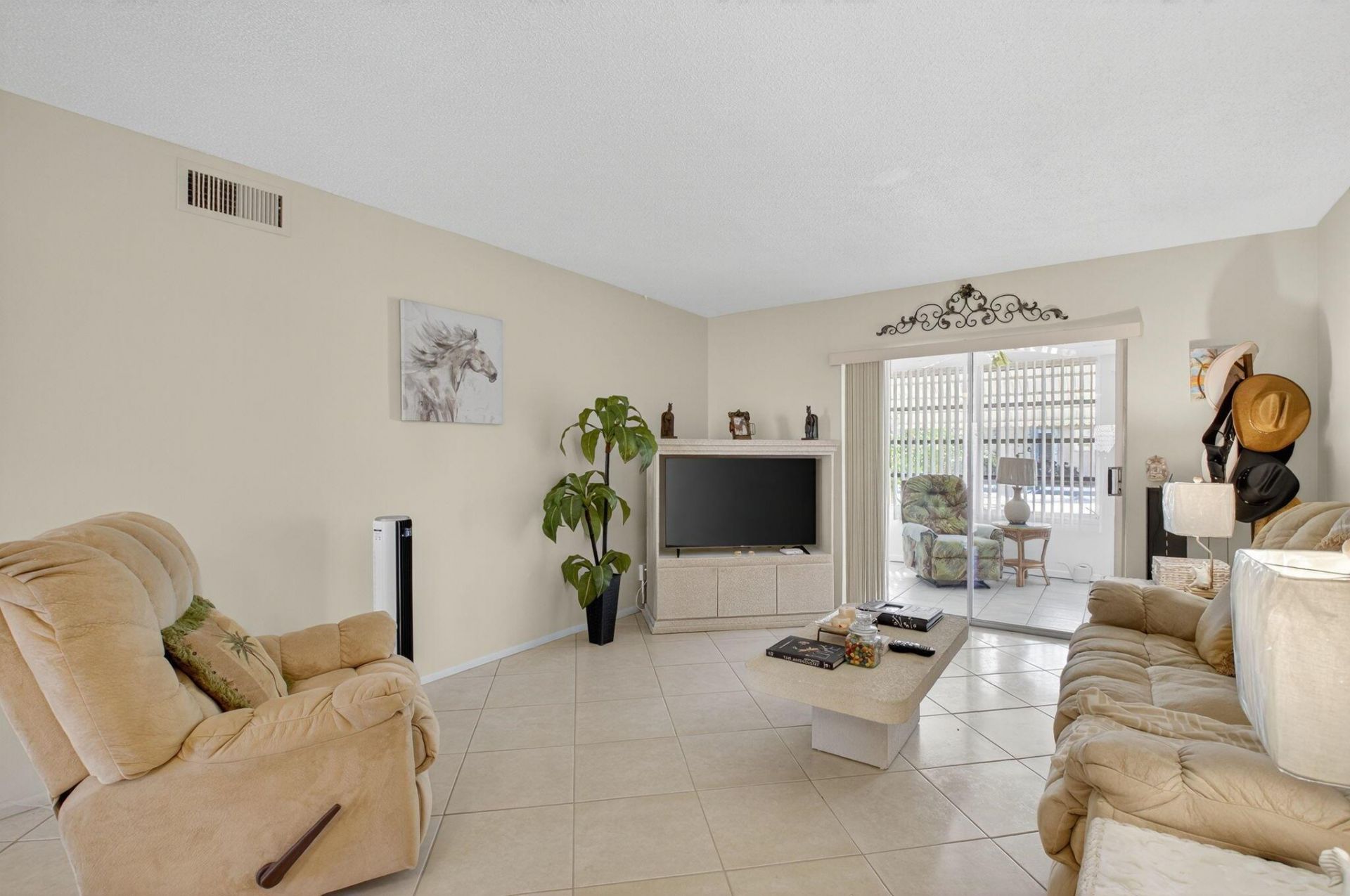2152 NE 1st Way, Unit 101, Boynton Beach, FL 33435 Photo