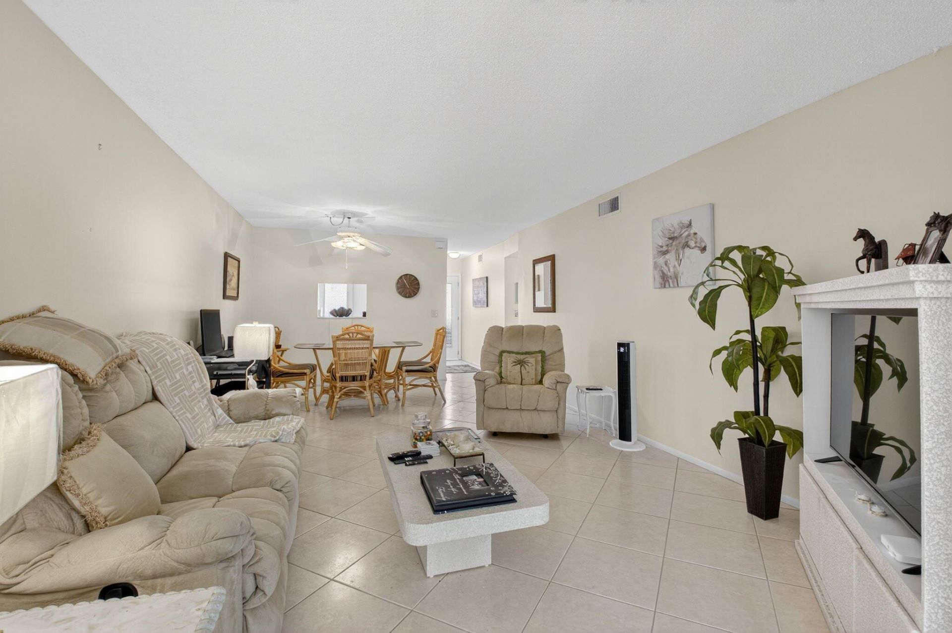 2152 NE 1st Way, Unit 101, Boynton Beach, FL 33435 Photo