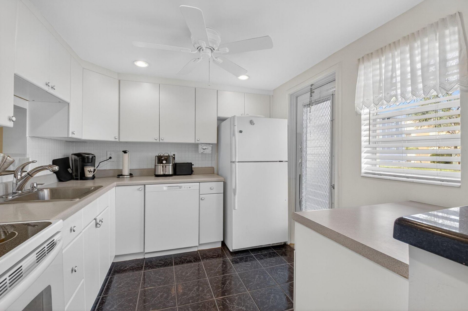 2152 NE 1st Way, Unit 101, Boynton Beach, FL 33435 Photo