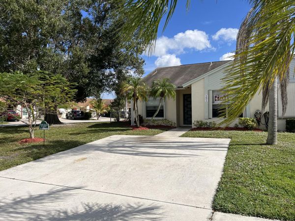 251 Palmetto Court, Jupiter, FL 33458