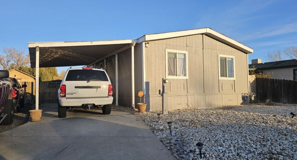 1369 Parkland Avenue, Carson City, NV 89701 Photo