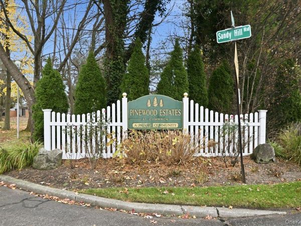 23 Sandy Hill Road, Commack, NY 11725