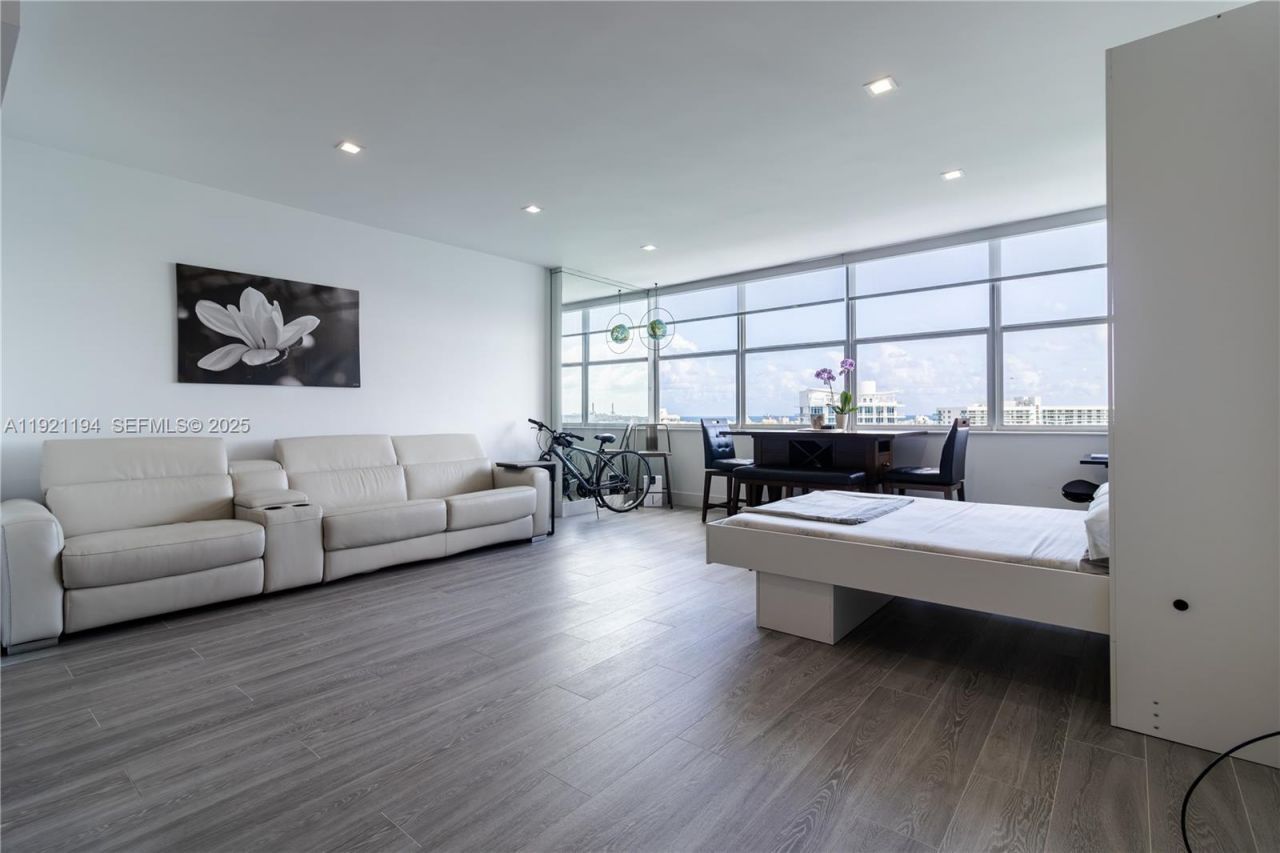 20 E Island Ave, Unit 1415, Miami Beach, FL 33139 Photo