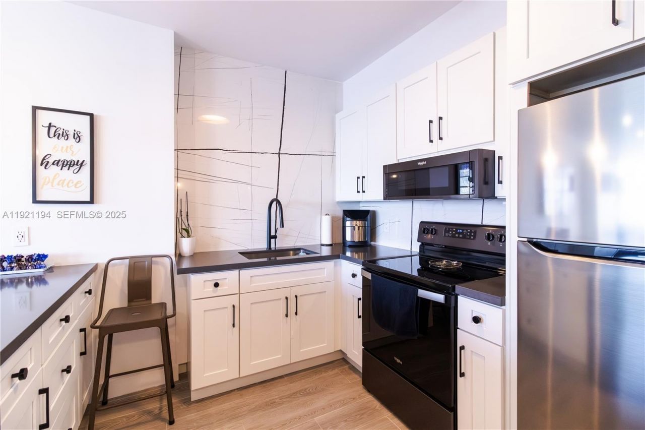 20 E Island Ave, Unit 1415, Miami Beach, FL 33139 Photo