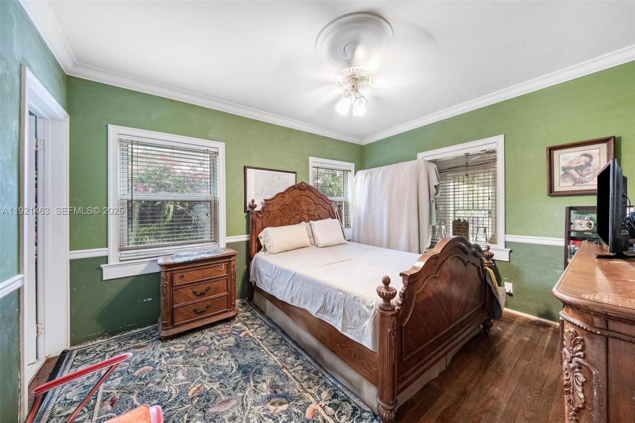 37 NE 44th St, Miami, FL 33137 Photo