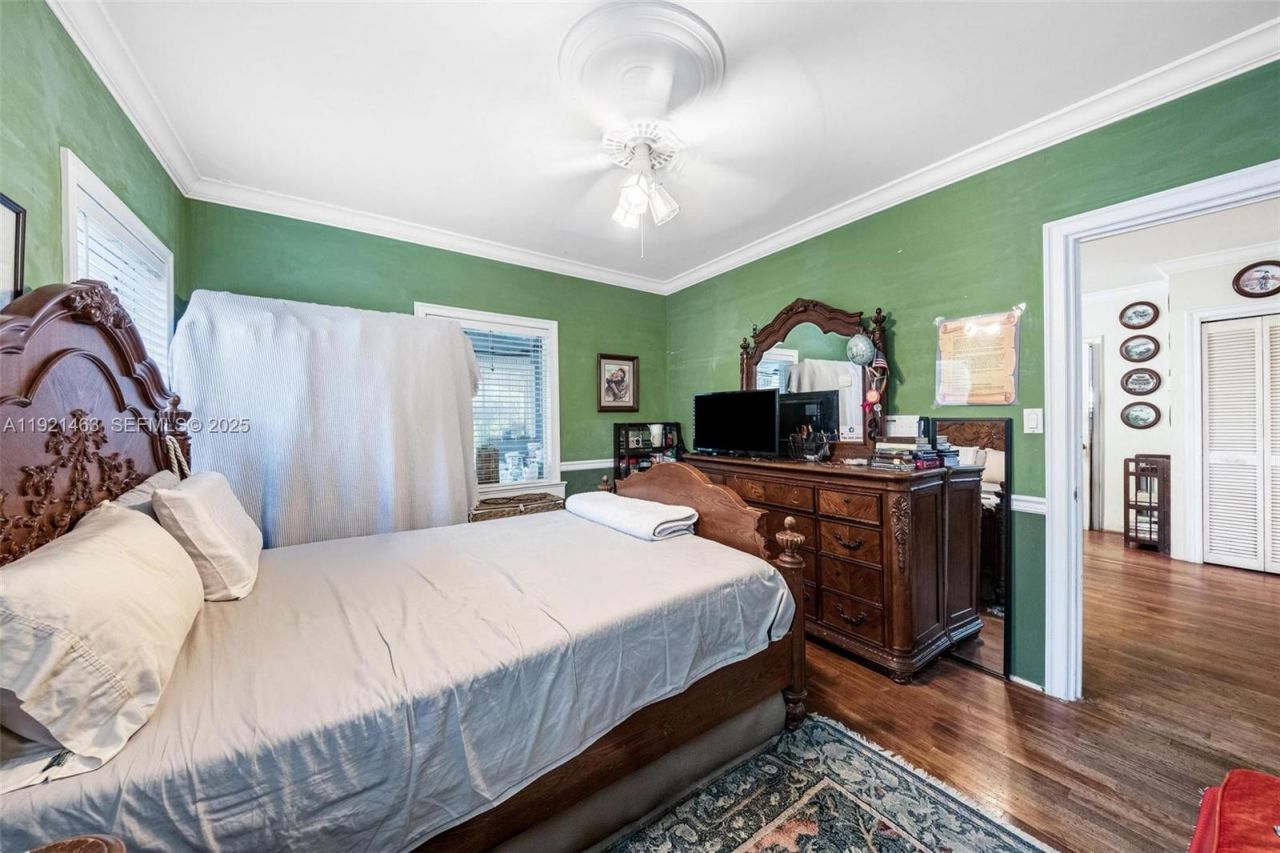 37 NE 44th St, Miami, FL 33137 Photo