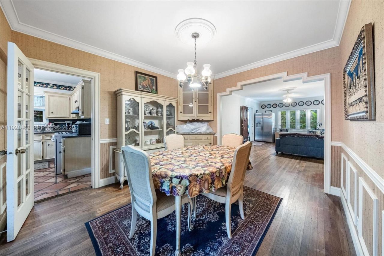 37 NE 44th St, Miami, FL 33137 Photo