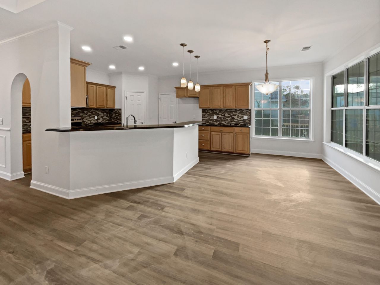 5402 Cattells Photo 12