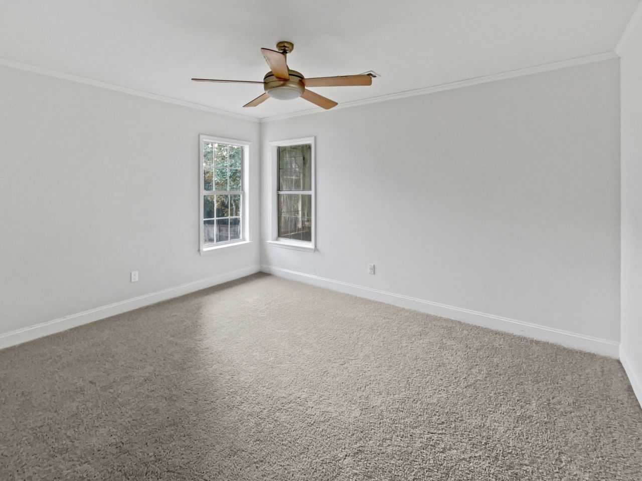 5402 Cattells Photo 20