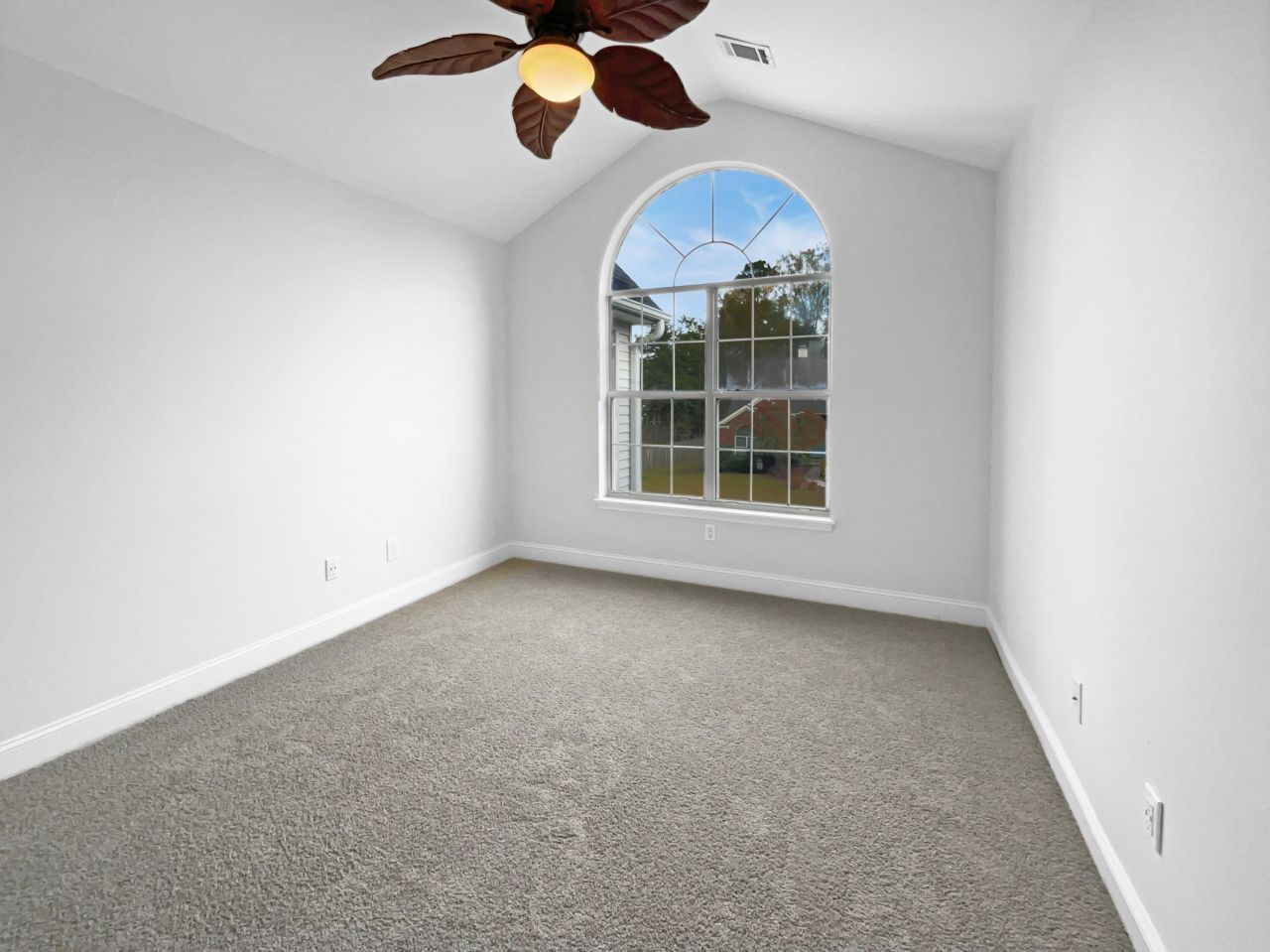 5402 Cattells Photo 21