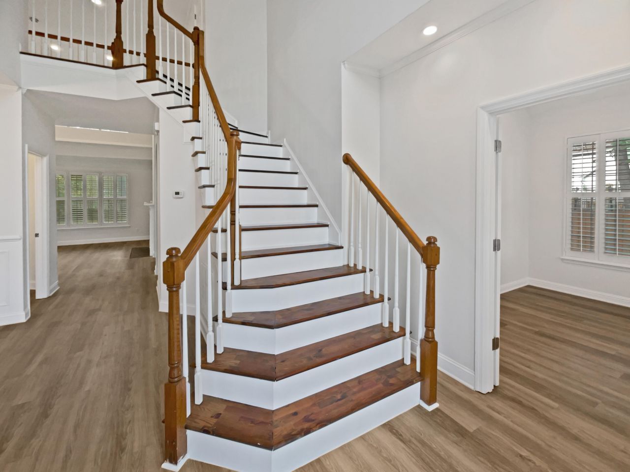 5402 Cattells Photo 7