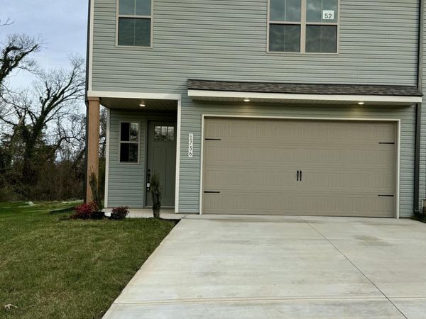 1736 Bennett Village Drive, Maryville, TN 37804