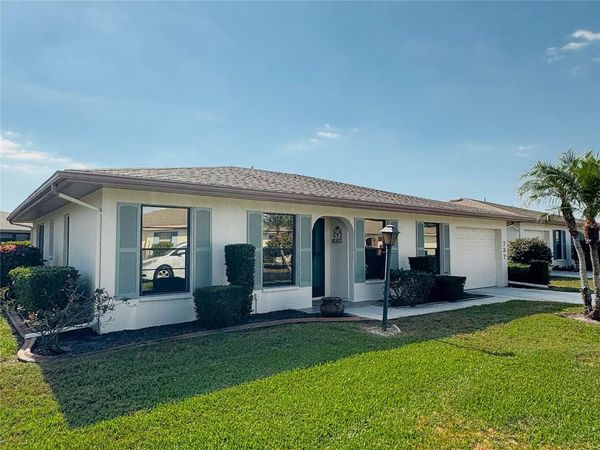 737 VIVIENDA WEST BOULEVARD, Unit 26, VENICE, FL 34293