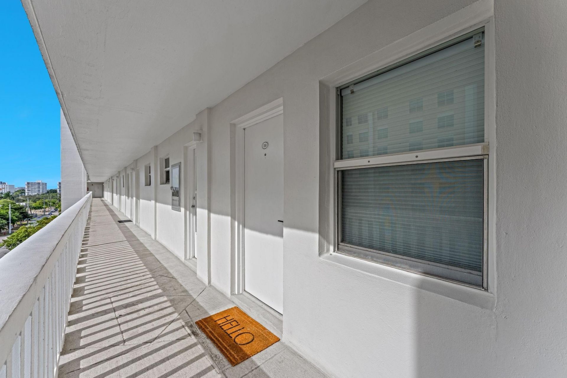 2555 NE 11th St, Unit 708, Fort Lauderdale, FL 33304 Photo