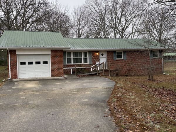 1409 Royal Trl, Manchester, TN 37355