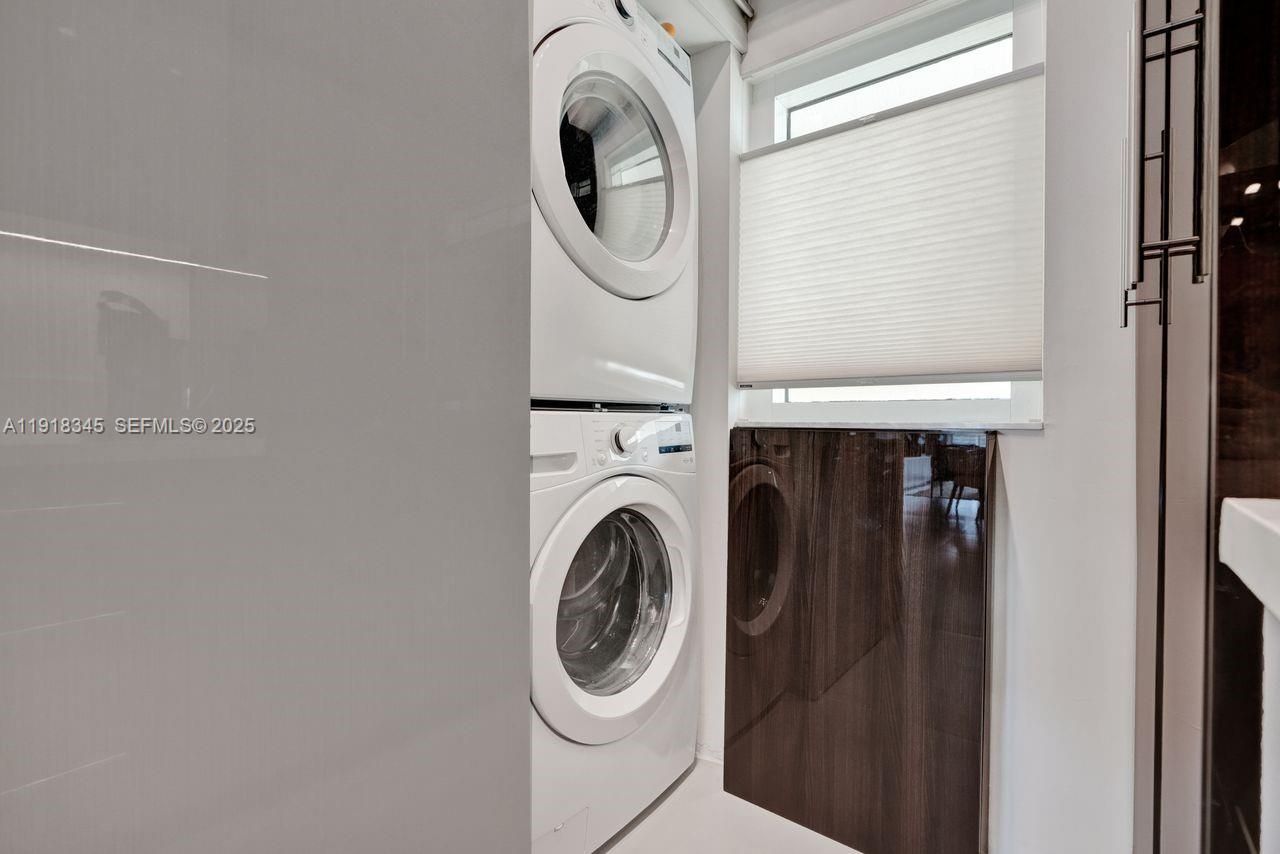 18100 N Bay Rd, Unit 909, Sunny Isles Beach, FL 33160 Photo