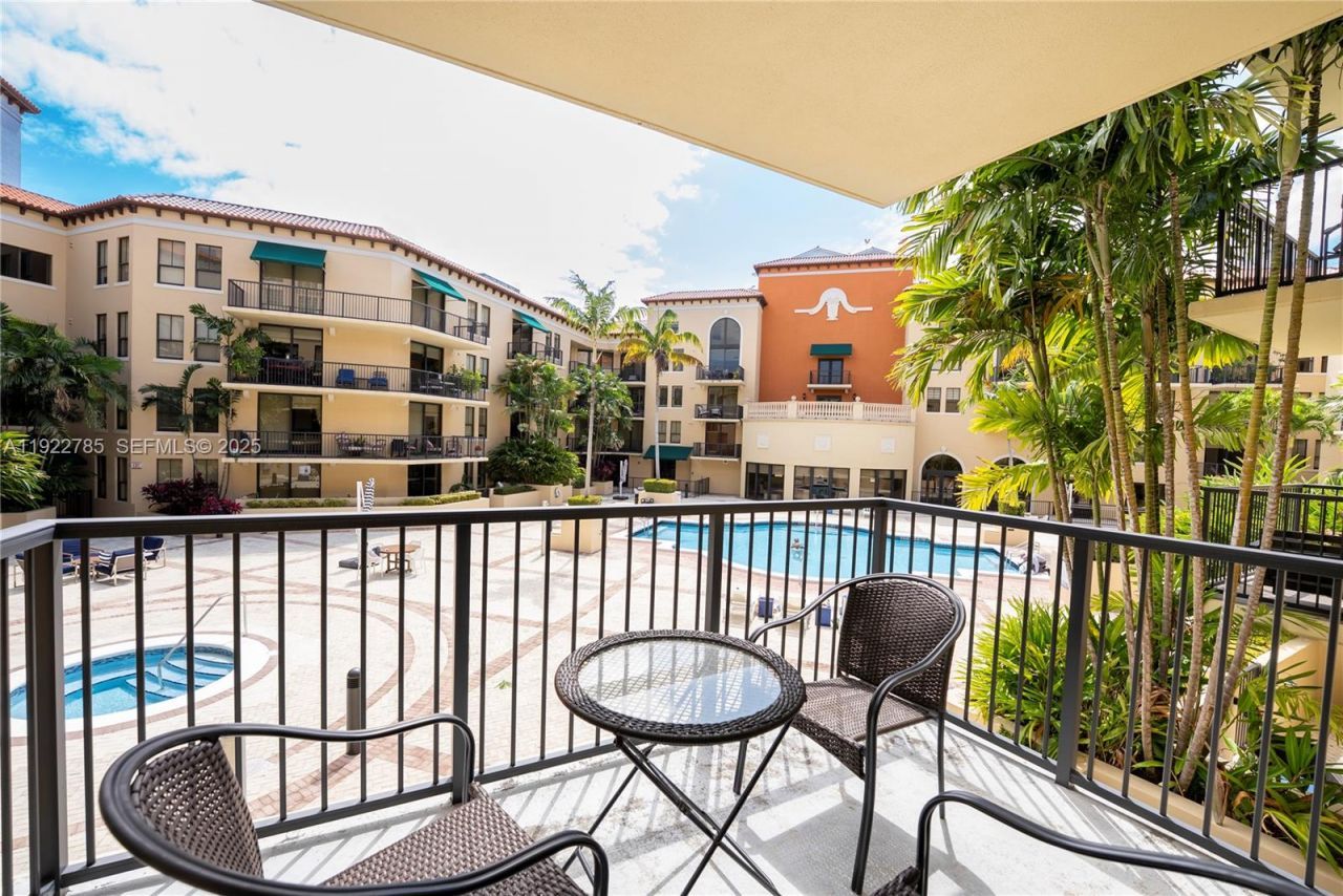 55 Merrick Way, Unit 613, Coral Gables, FL 33134 Photo