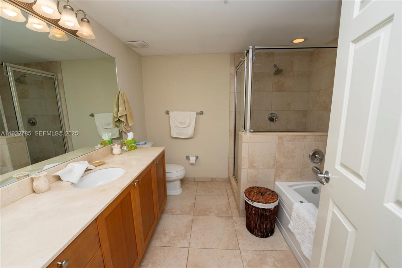 55 Merrick Way, Unit 613, Coral Gables, FL 33134 Photo