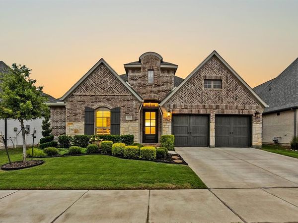 2422 Amesbury Drive, Midlothian, TX 76065