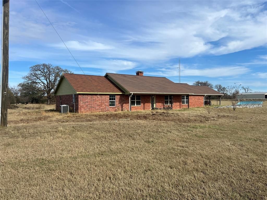 1250 County Road 2280, Telephone, TX 75488 Main Photo