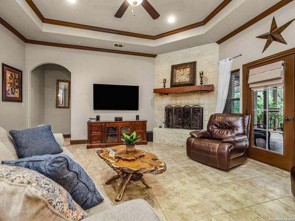 2581 Otter, New Braunfels, TX 78132