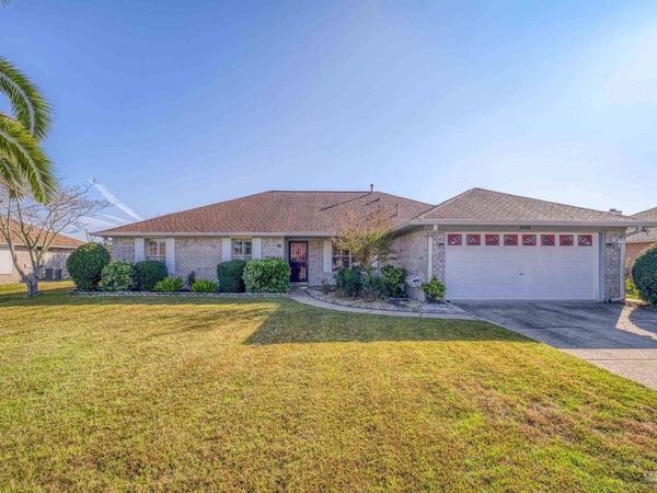 2208 Blue Lake Dr, Pensacola, FL 32506